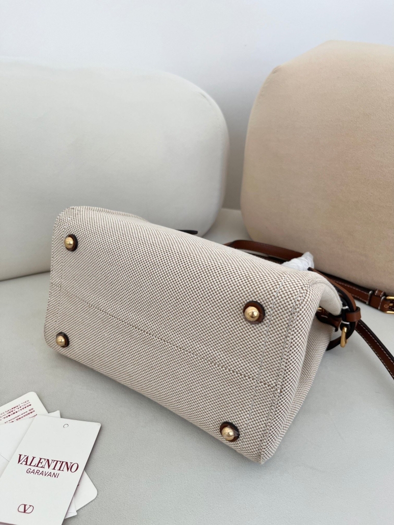 Va1e*ntin0 top handle bag